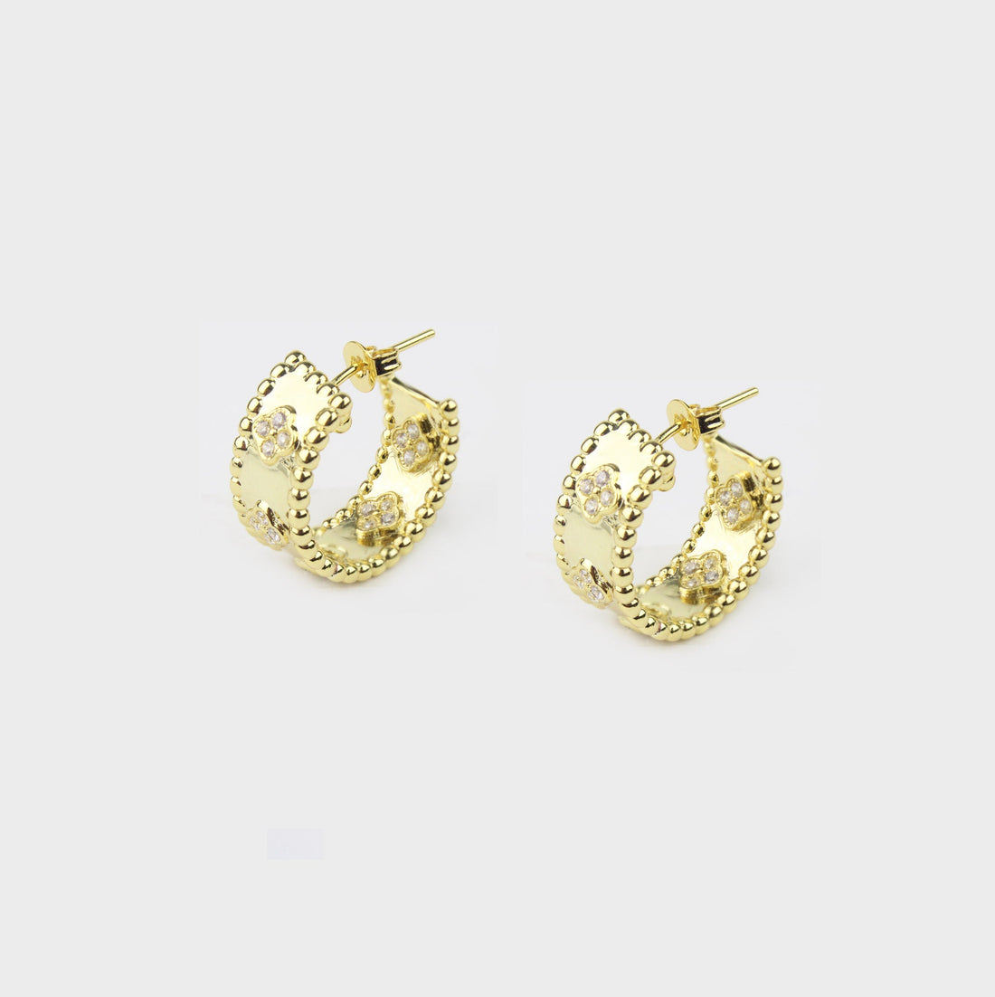 Aretes de aro Perlée Clovers Van Cleef