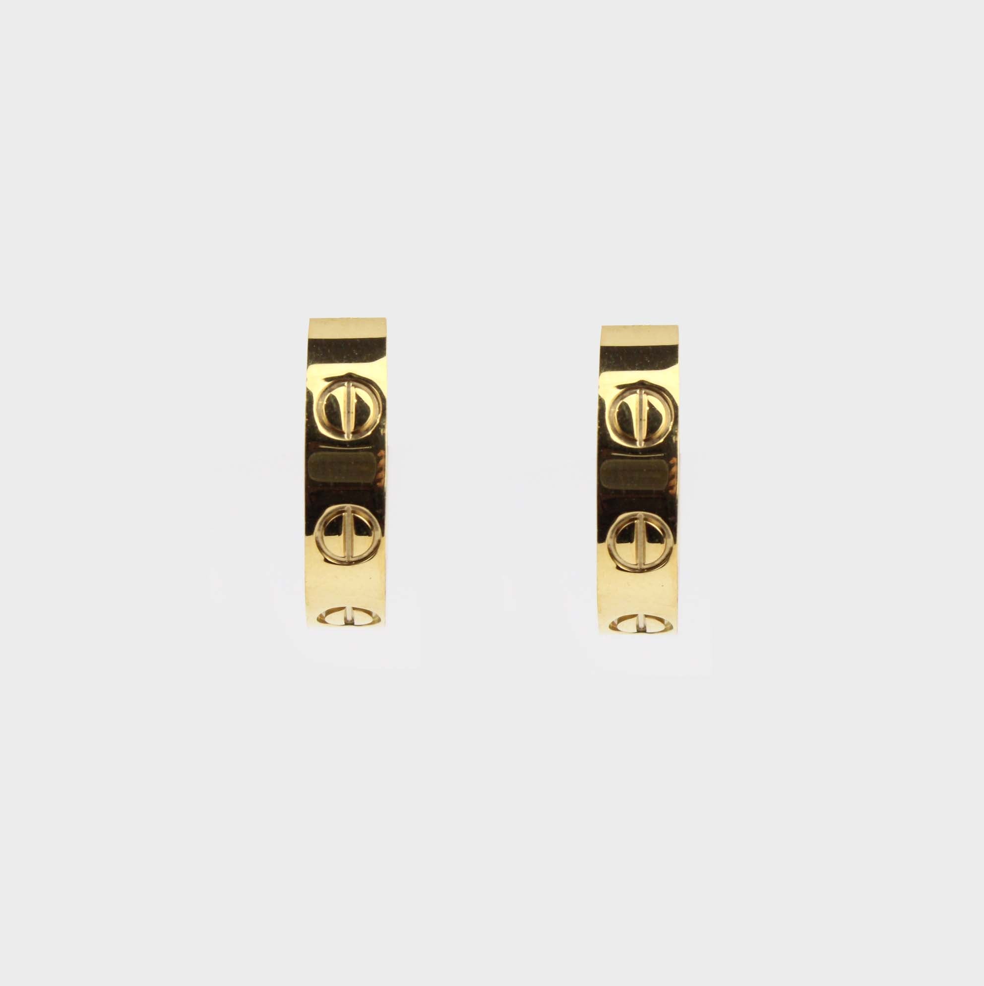 Aretes Tipo Lov Gold